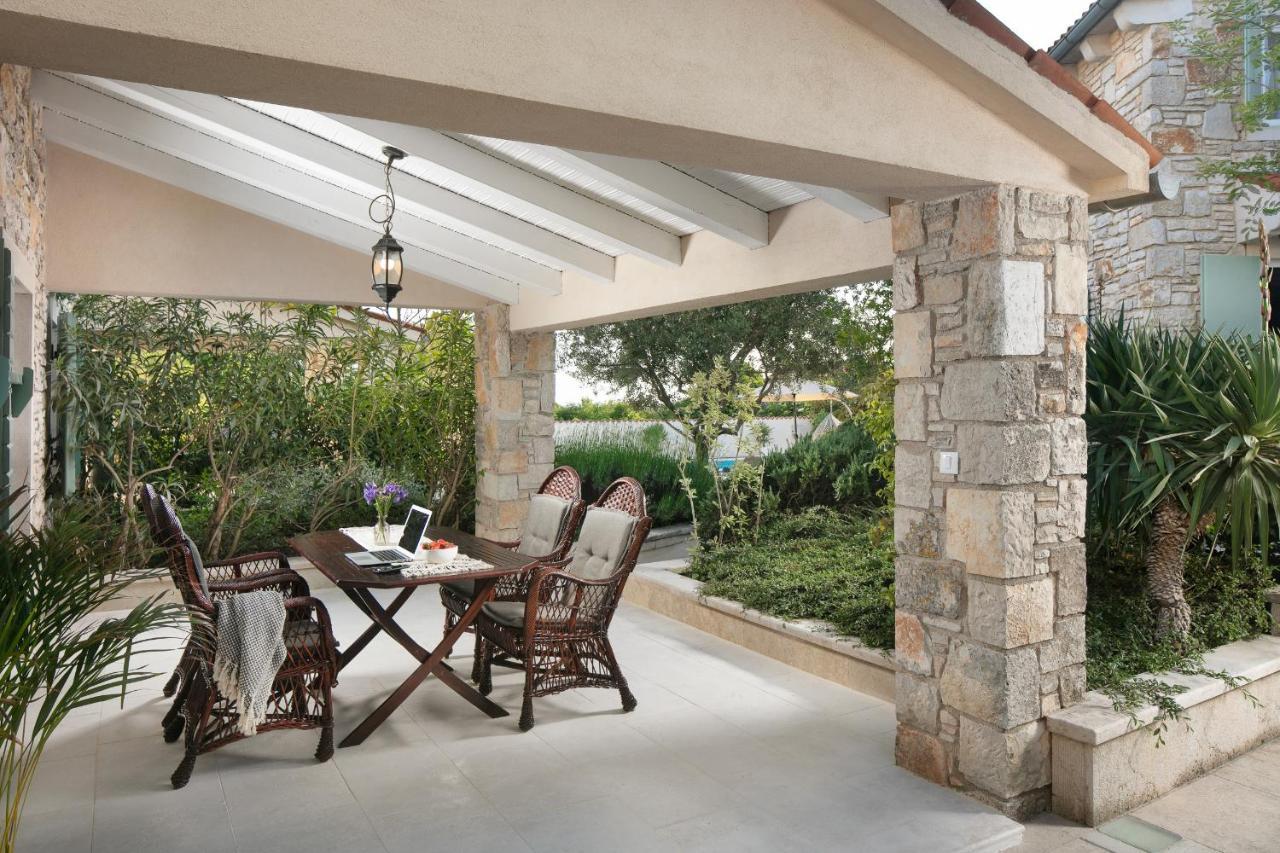 Residence Pietre D'Istria - With Private Service Burići Εξωτερικό φωτογραφία