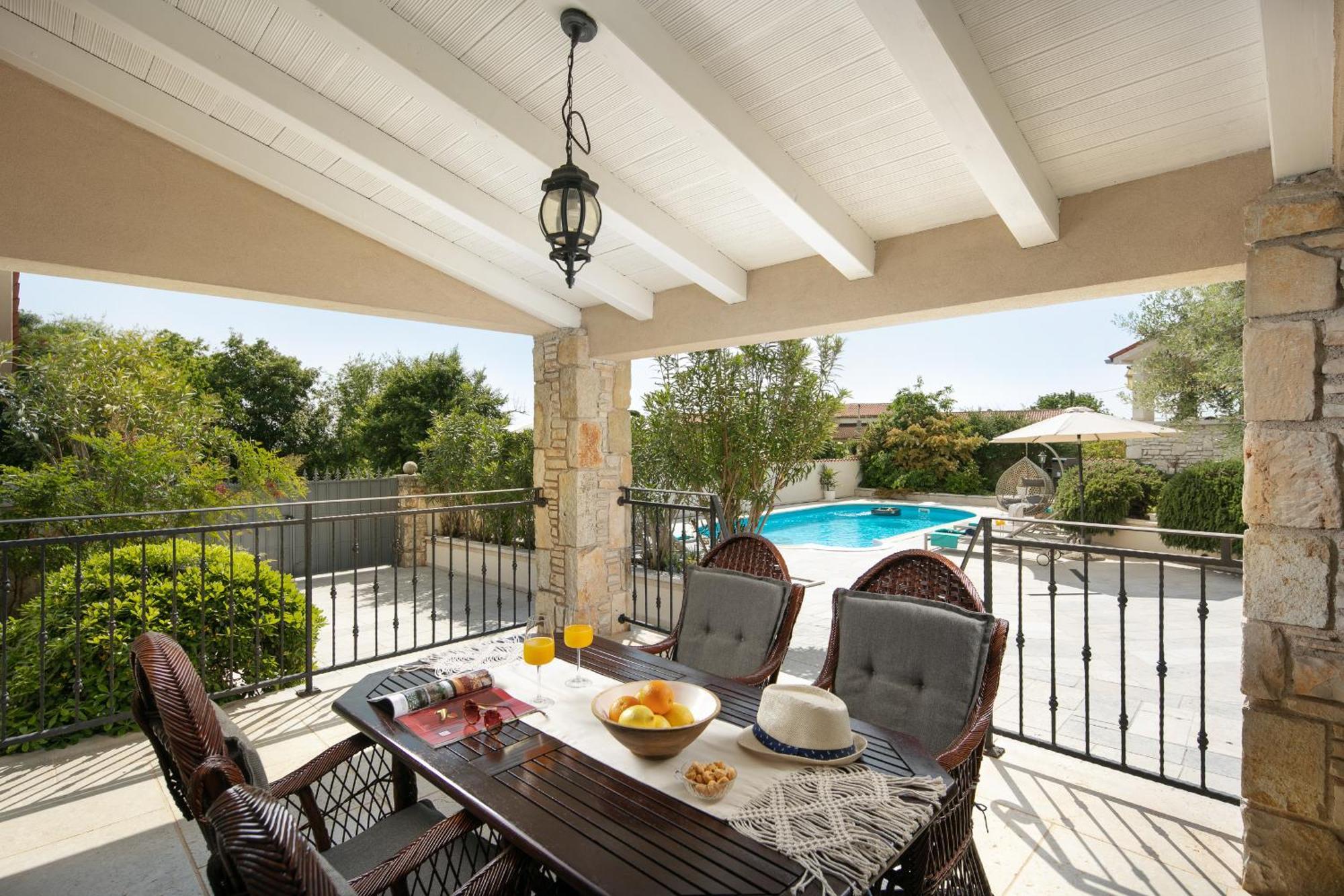 Residence Pietre D'Istria - With Private Service Burići Εξωτερικό φωτογραφία